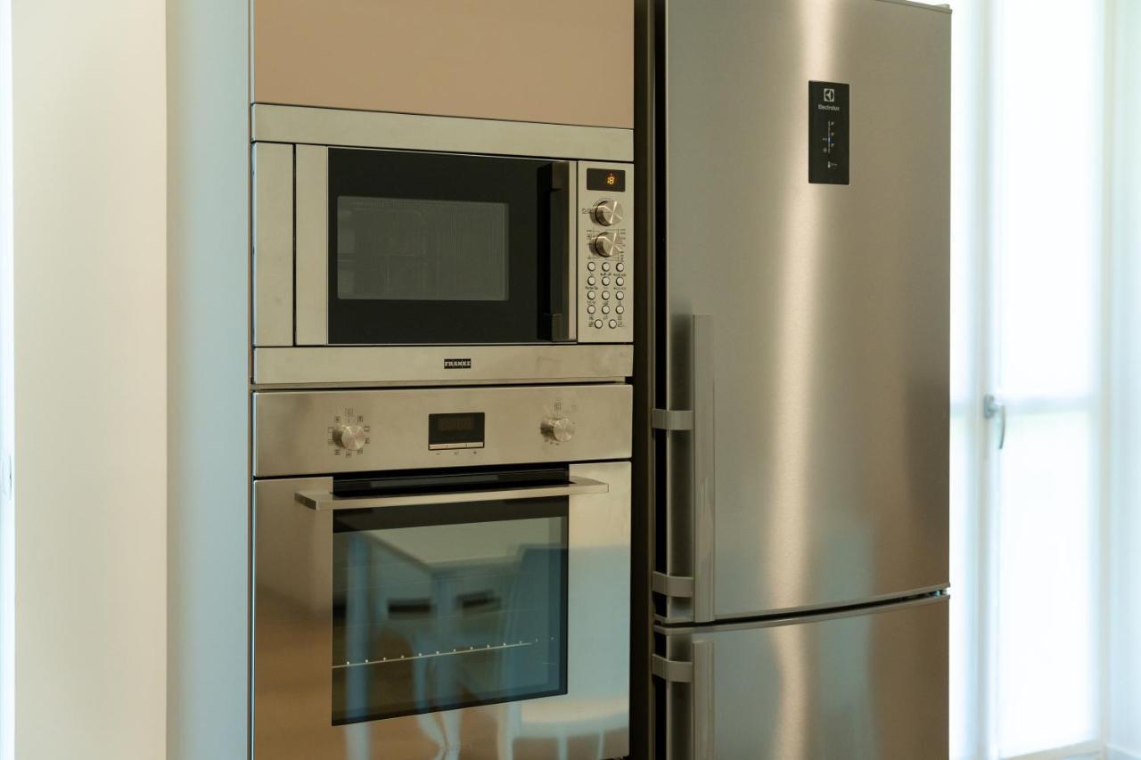 15Min Metro Duomo - Rho Fiera - Skyscraper Kitchen Apartment Milan Luaran gambar